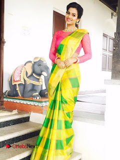 Tamil Actress Leesha Pictureshoot Gallery  0005