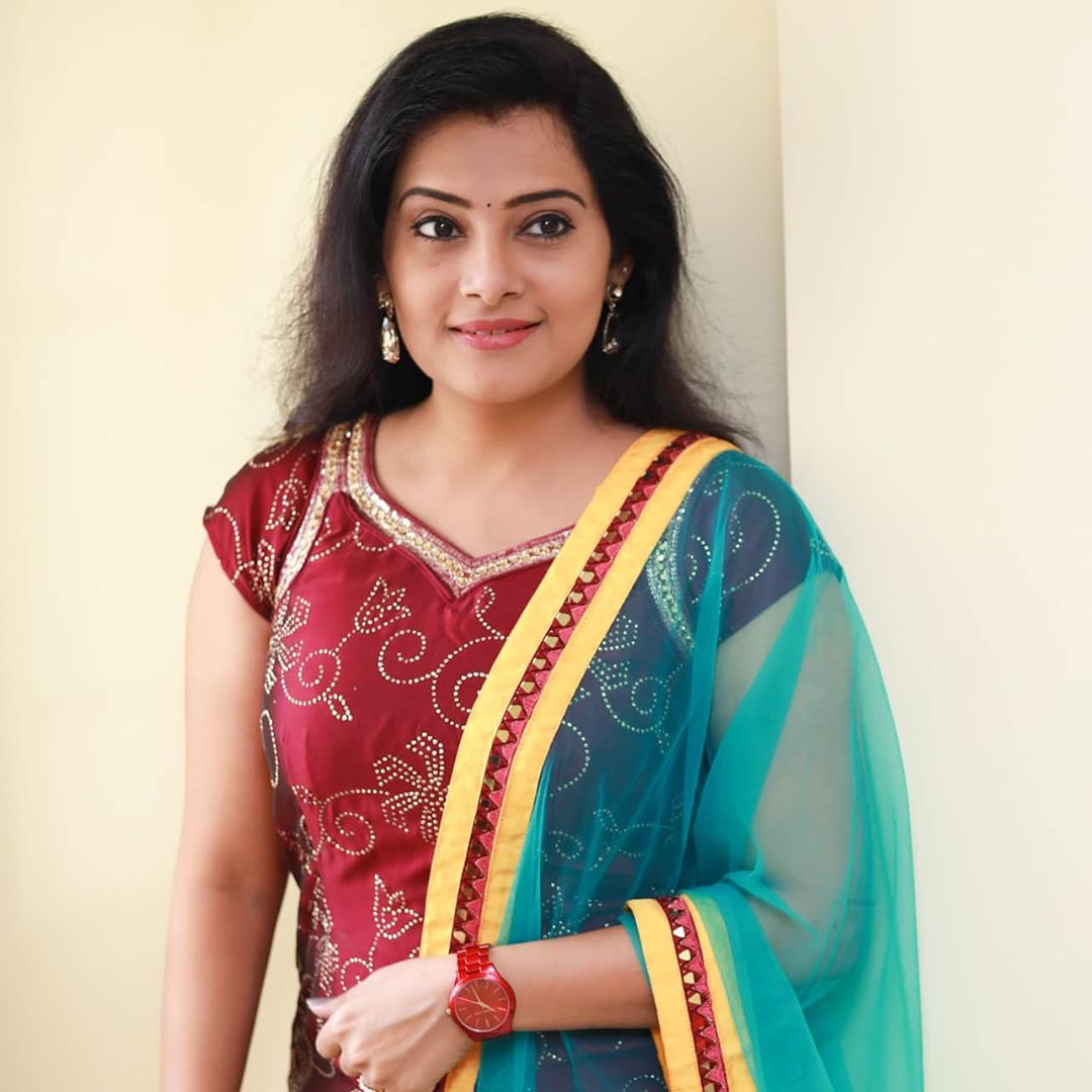 sruti telugu tv actress photos sruti telugu tv actress photos