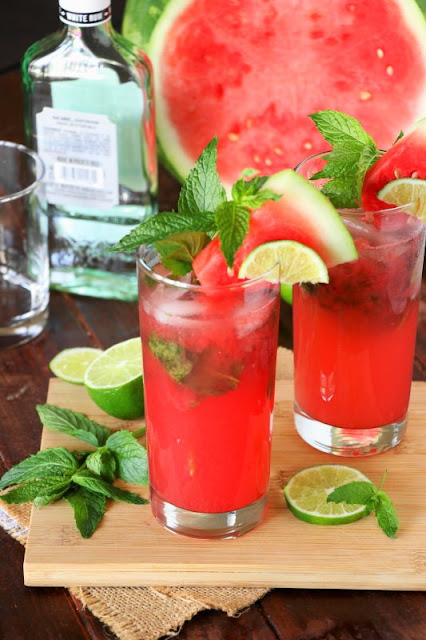 Don't waste that watermelon juice that collects when you cut up a whole melon ... Use it to whip up an easy Watermelon Mojito instead!  It's certainly a tasty way to enjoy summer's watermelon.