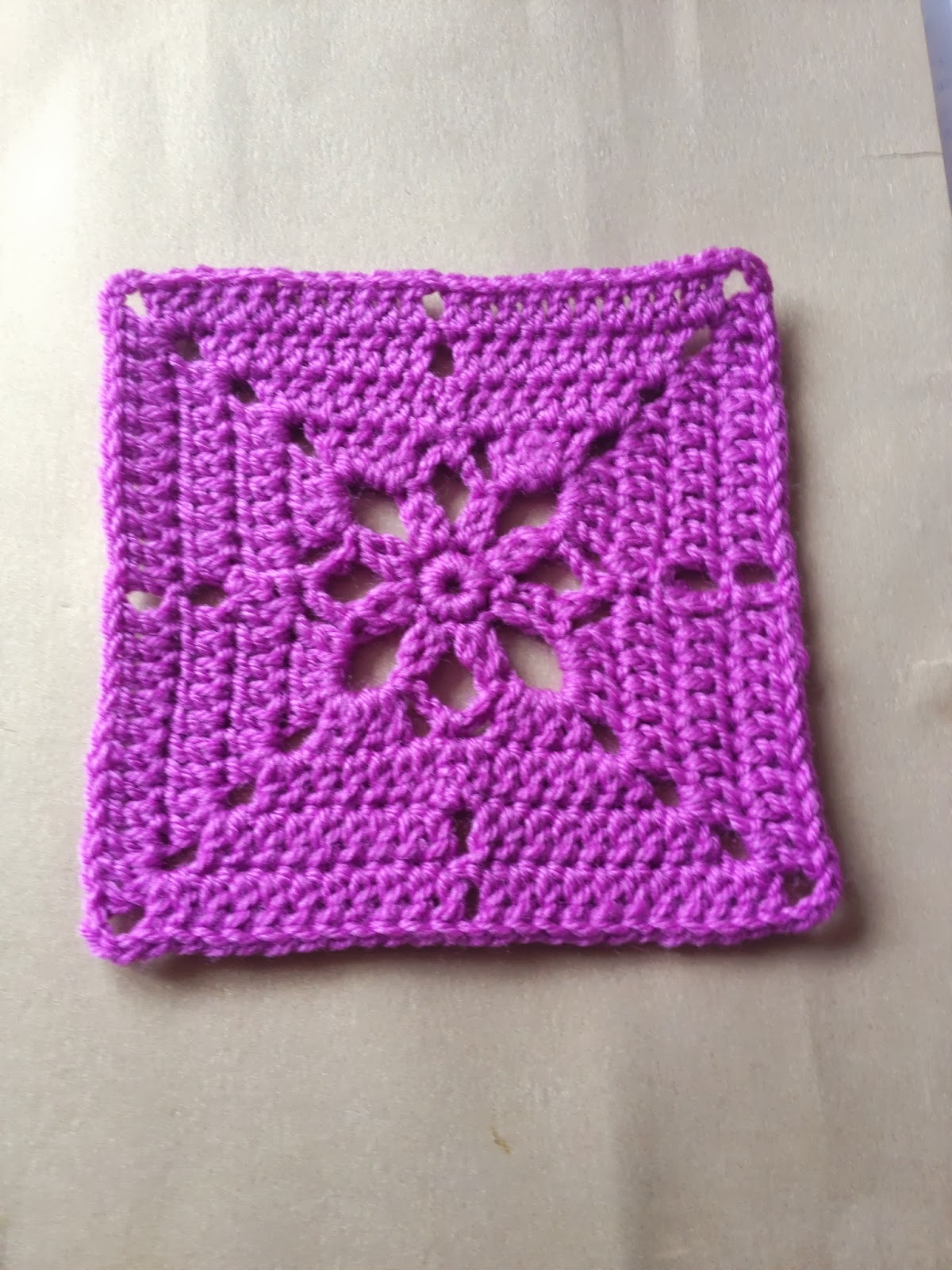 365 granny squares project a pink flower 