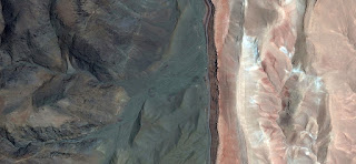 Allegory of the border, in the end, the beginning, limit, change, green and pink, photography abstract landscapes of deserts of Africa from the air, collection of Abstract Naturalism Munimara Allegory of the border, in the end, the beginning, limit, change, green and pink, photography abstract landscapes of deserts of Africa from the air,