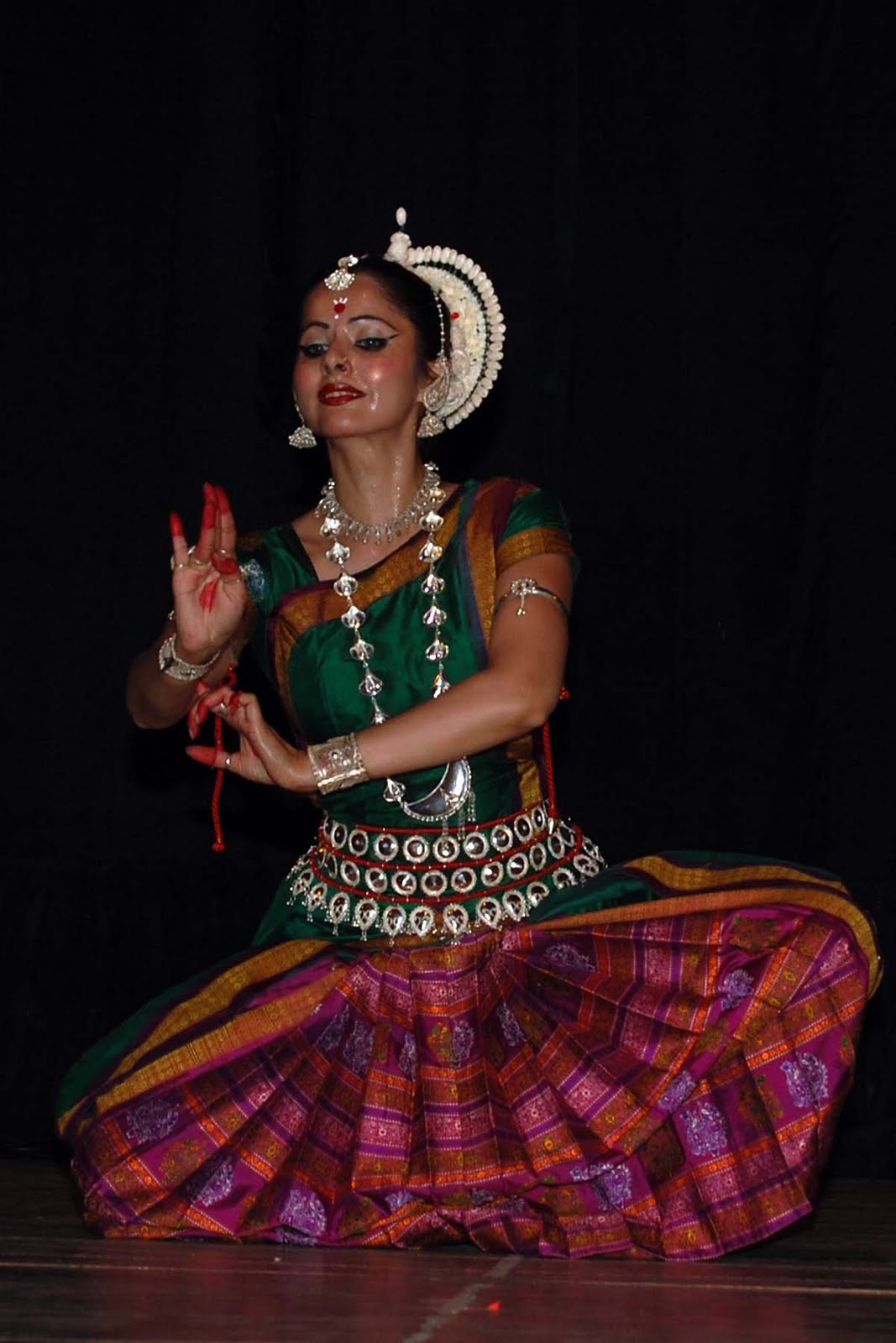reela-hota-odissi-dancer-and-spiritualist