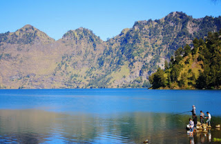 hiking rinjani