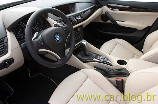 novo  BMW X1 2012 branco - interior