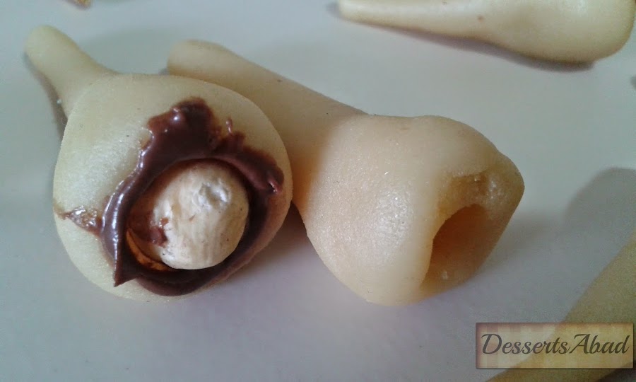 Nazarenos de mazapán y chocolate (Avellana y crema de avellanas)