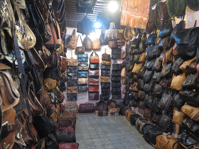 Tienda de piel en Fez el Bali