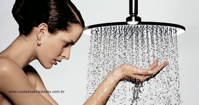 Lavar os cabelo no cronogrrama capilar