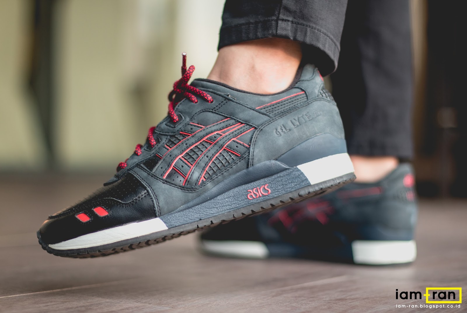 asics gel lyte iii total eclipse