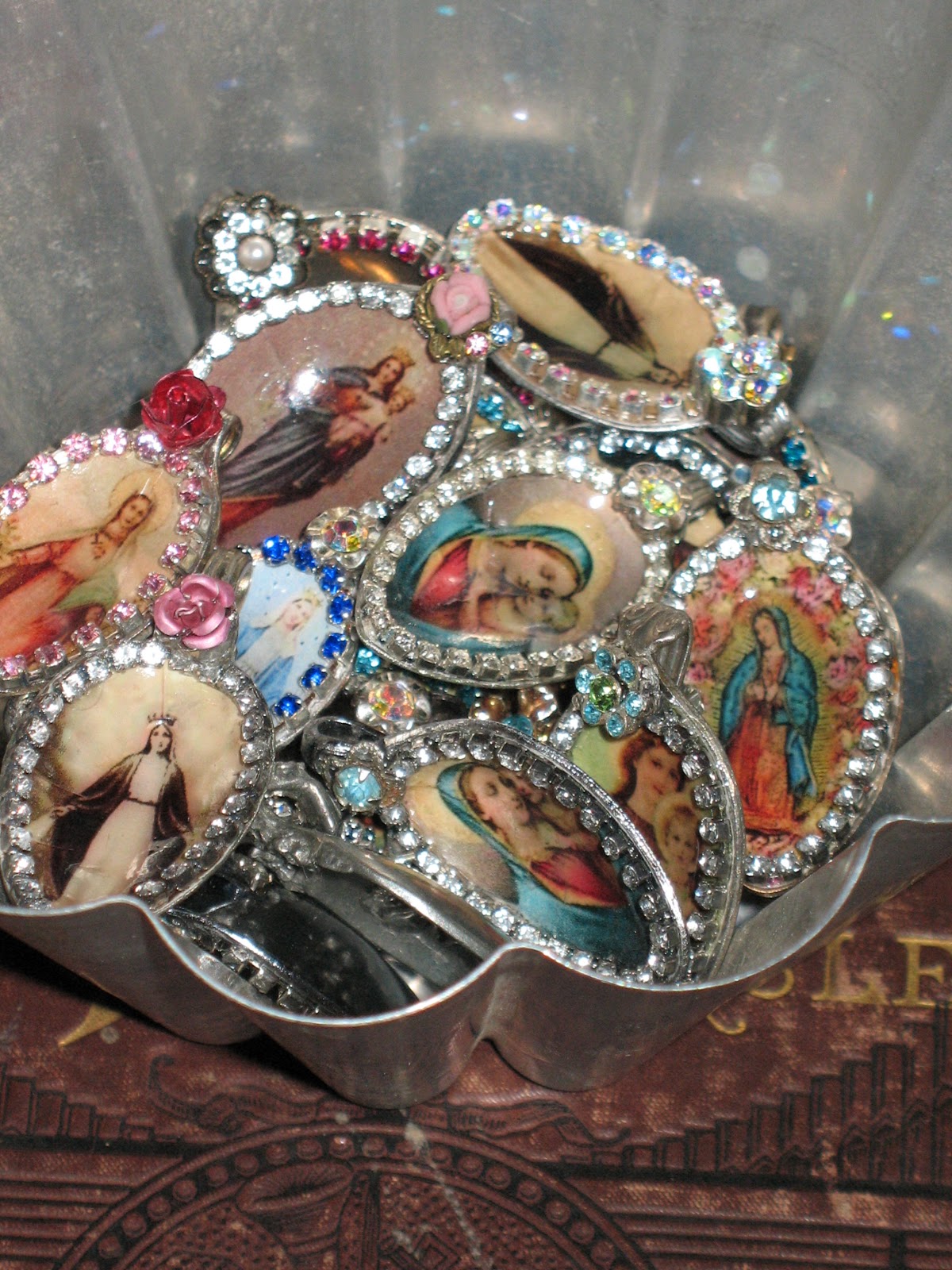 Artsy Fartsy Antique Show & Sale