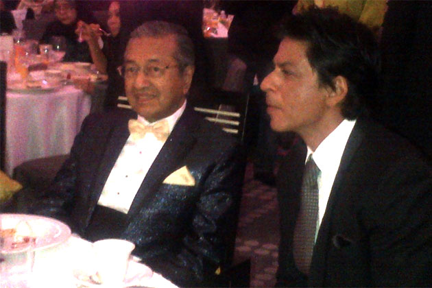 Shah Rukh Khan Raikan Birthday Ke-87 Tun M