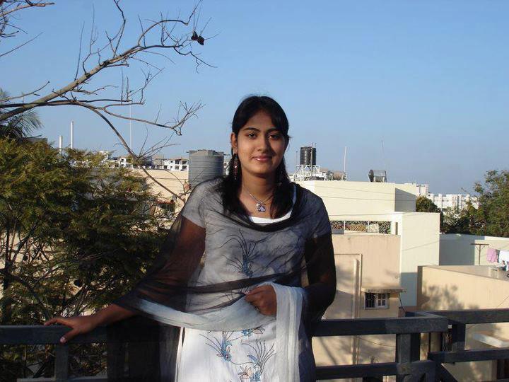 Sexy Figure Big Tits Desi Girls Photos