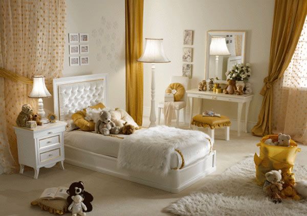 A touch of Luxe: Romantic girl's bedroom