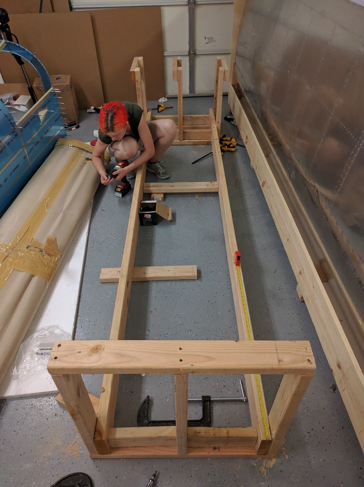 Damazio family's RV10 project Wing stand