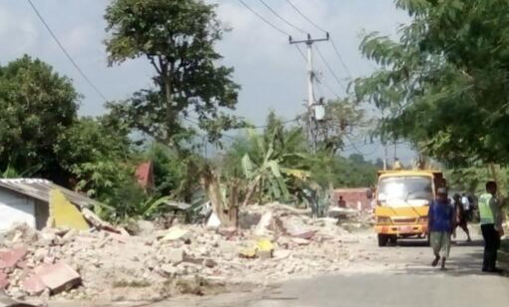 Satpol PP Bongkar 25 Bangli di Cimerta Subang Satpol PP Bongkar 25 Bangli di Cimerta Subang