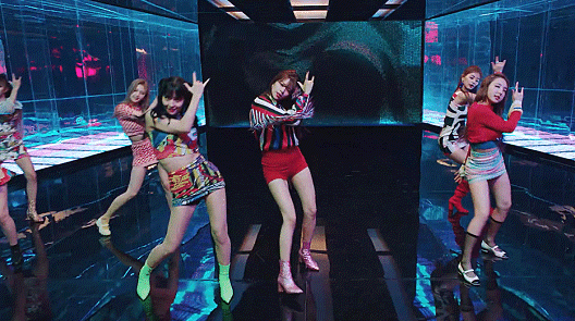 트와이스, 오늘자 FANCY MV * 전체 컷 움짤..
