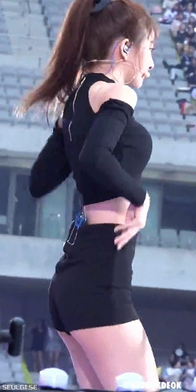레드벨벳 슬기는 허리라인 앞뒤 정말 얇은거 같음