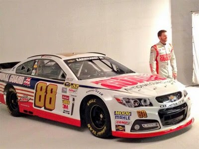 Dale Jr. with his 2014 National Guard Chevy (#88)