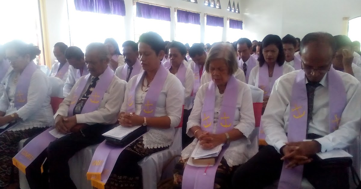 56 Peserta Ikuti Penataran Dasar Guru Sekolah Minggu di Jemaat GMIM Pniel  Liwutung 