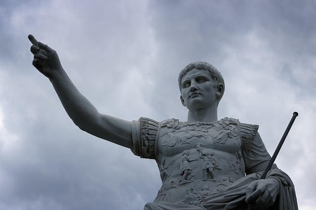 巨額の借金王だった ユリウス カエサルの意外な一面 パンタポルタ