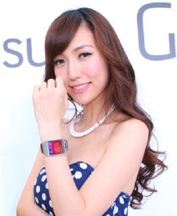 Samsung Gear Solo akan Diumumkan di IFA 2014 Samsung Gear Solo akan Diumumkan di IFA 2014