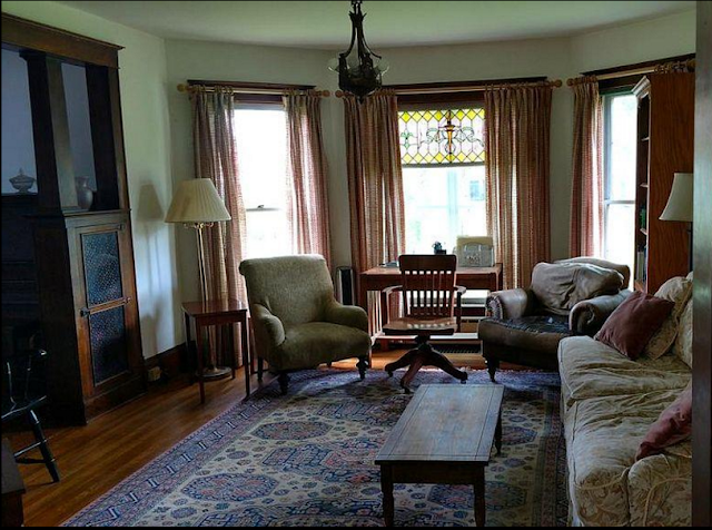 Sears Clyde No. 118 front parlor Sears Clyde No. 118 front parlor