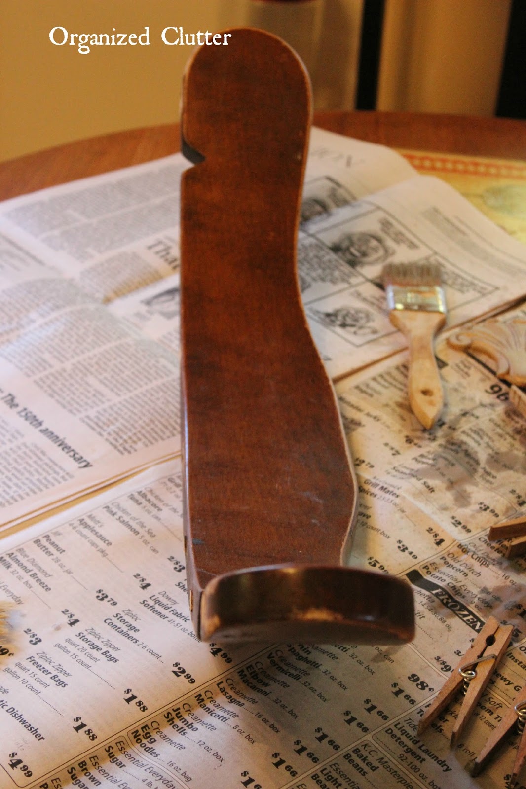 A RePurposed Chair Back Photo Hanger Organized Clutter