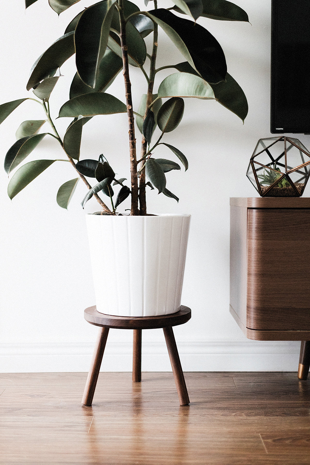 Ping Latest Etsy Finds You Need To Know About Gaby Burger Heads Up If You Love Mid Century Furniture Then Re Going To Most Of These