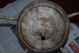 Reciclar y pintar una lampara de techo Reciclar y pintar una lampara de techo