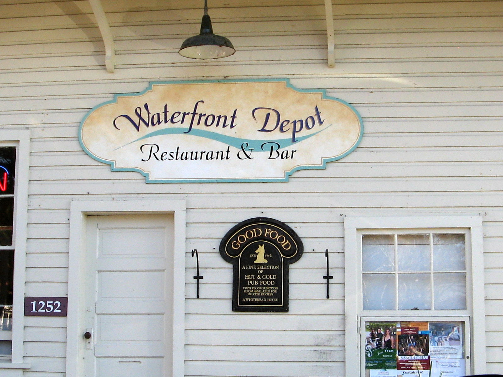 Mary's Ramblin's OREGON DUNES AND WATERFRONT DEPOT