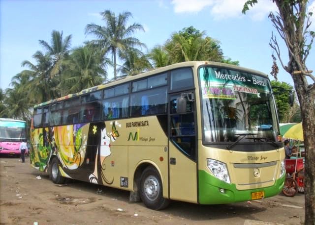 PO Mahkota: Mengarungi Jalan Raya dengan Sentuhan Kemewahan dan Kenyamanan