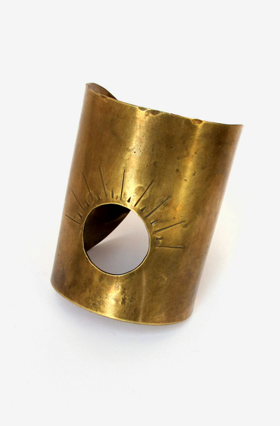 Lovely Clusters - Online Curator : Passage Cuff