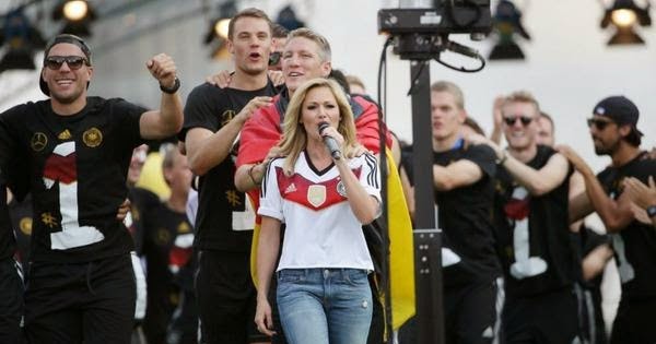 Chicago Schlager Music Review: Helene Fischer Welcomes Home German