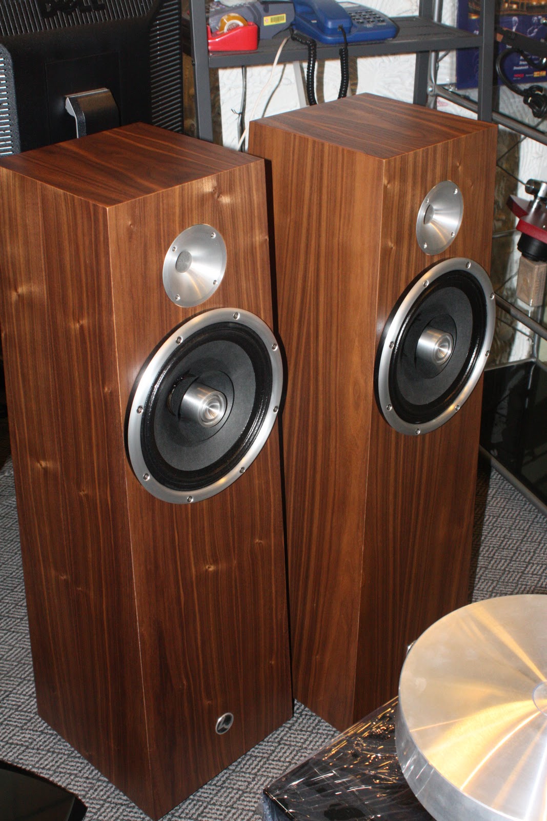 Zu and Kudos speakers