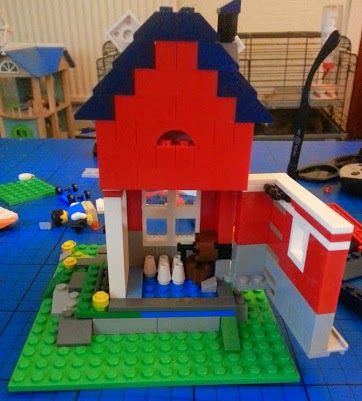 LEGO set 31009 Windmill rear open wall view