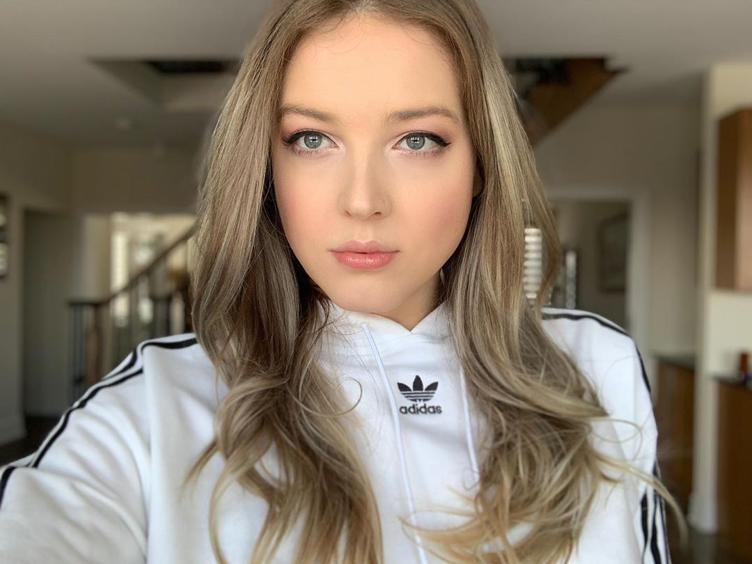 Maya Henry – Most Beautiful Trans Girl from Canada - TG Beauty