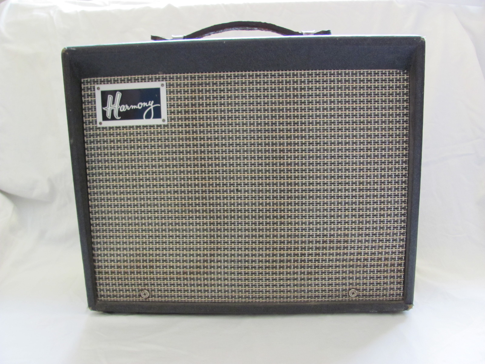 Craigslist Vintage Guitar Hunt Harmony H303B tube combo amp on eBay for 149 BIN + shipping