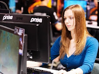 Para Wanita yang Berprofesi Sebagai Pro Gamer