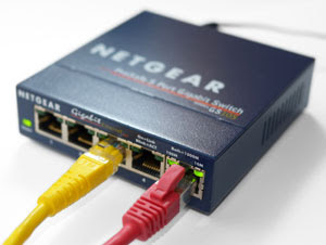Switch/HUB Switch / HUB a Network Device
