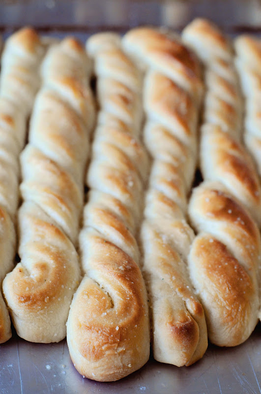 Barefoot and Baking Pizza Factory Breadsticks