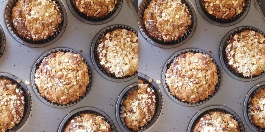 an image of Rhubarb crumble muffins recipe 