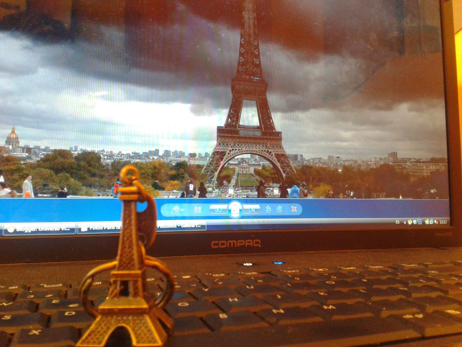 Premio Concurso I Aniversario Universo Viajero, Llavero Torre Eiffel