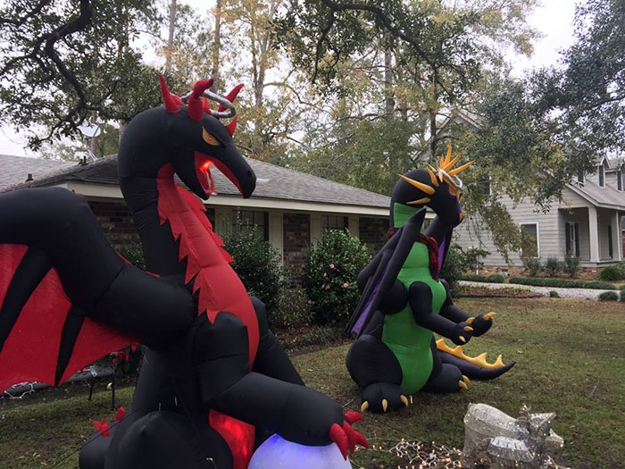 Neighbors Found This Woman's Christmas Dragon Decorations Inappropriate, So She ‘Fixed’ It