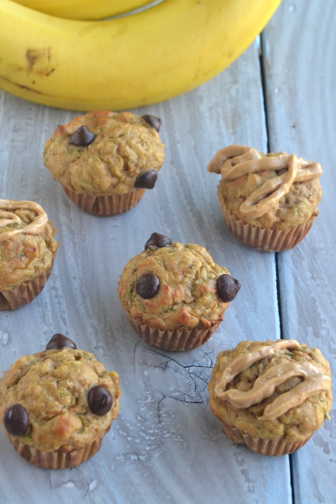 Peanut Butter Banana Muffins are the perfect whole-grain muffin with Greek yogurt and hidden veggies! Totally kid-friendly and they make the perfect breakfast or snack. www.nutritionistreviews.com