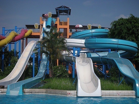 #17. Ho Tay Waterpark, Vietnam - The World’s 25 Scariest Waterslides… I’m Surprised #6 Is Even Legal.