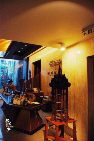 日月潭映涵渡假飯店|合法旅館|南投魚池住宿飯店|面湖景房|嵐舫湖景套房|近日月潭伊達邵碼頭