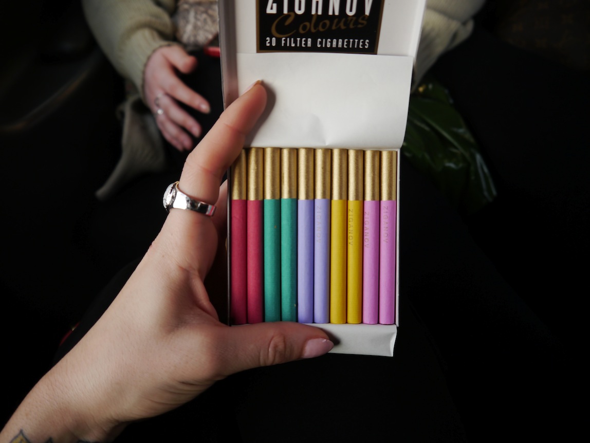 сигареты с разными вкусами. сигареты esse с кнопкой вкусы. Rothmans royals сигареты с двумя кнопками.