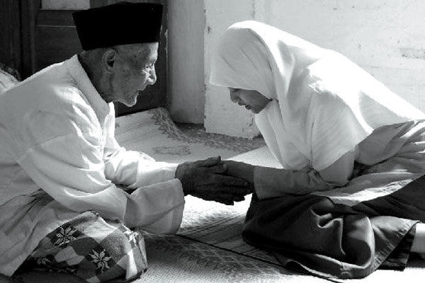 Ayah, Maafkan Aku yang Telah Memperberat Hisabmu di Akhirat