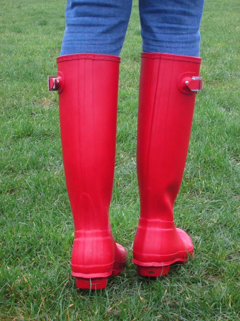 Botas rojas Hunter para la / Red Hunter boots for a rainy day mirar a nadie