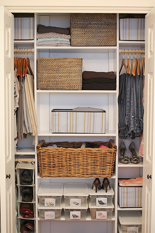 IHeart Organizing: Reader Space: Carly's Perfectly Pretty Closet