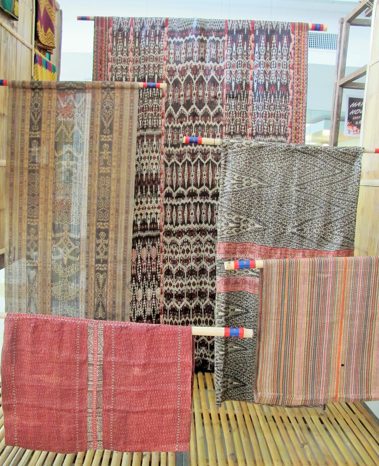 Gridcrosser Native Mindanao Textiles Add Colors to Cotabato City's